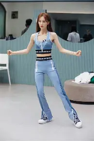 哈哈体育官网首页登录-今晨武汉三镇调整名单以备意大利杯，迎来里程碑环节打磨，压力陡增，轮换策略成焦点